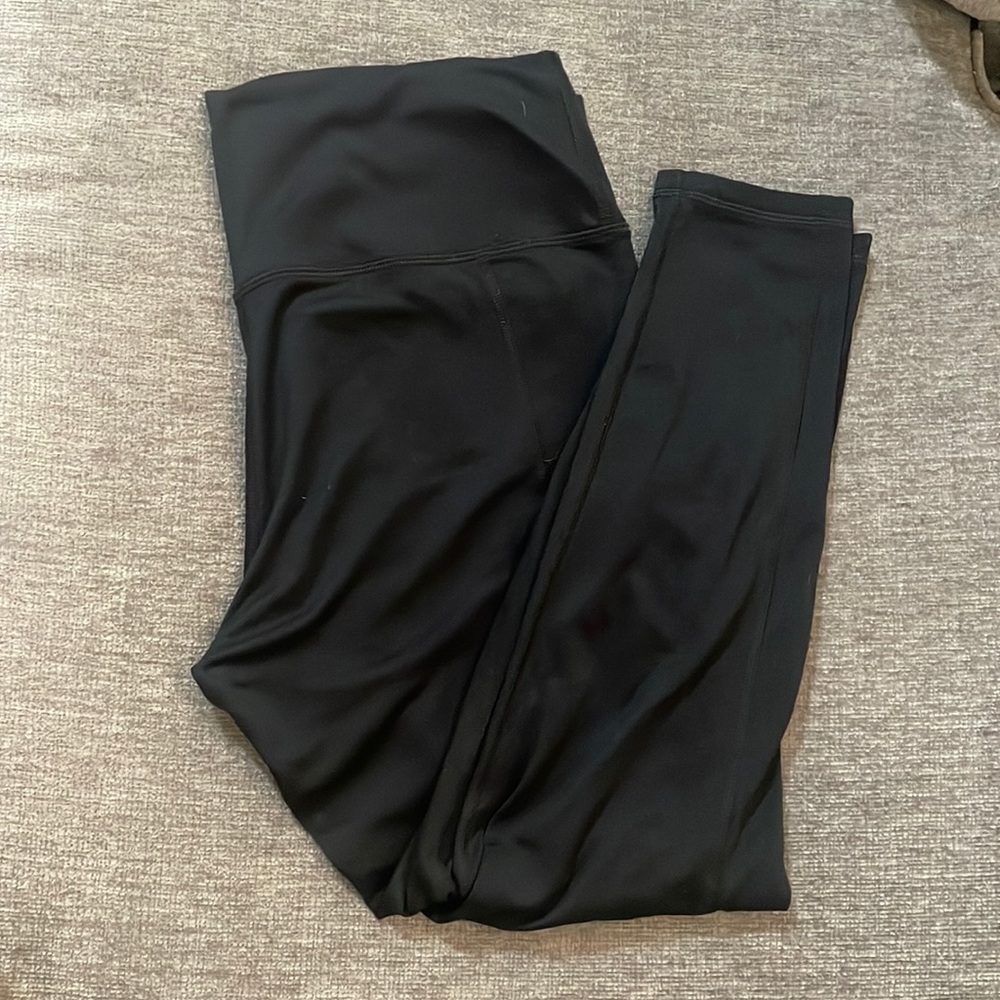 American Eagle Offline Highrise Short leggings